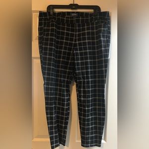 Black and white checkered pixie pants
